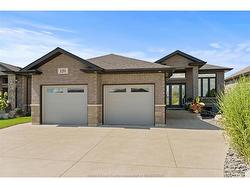 120 GOLFVIEW Drive Kingsville, ON N9Y 0E4