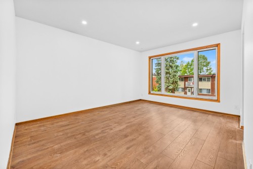 520 Rue Lartigue , Laval (Laval-des-Rapides), QC H7N 3T7 2