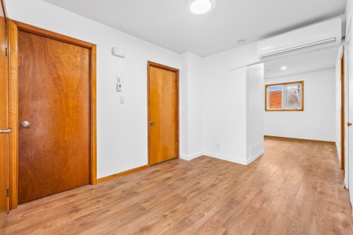 520 Rue Lartigue , Laval (Laval-des-Rapides), QC H7N 3T7 3