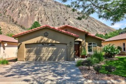 757 Rosewood Crescent  Kamloops, BC V2H 1S3