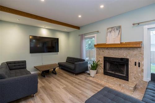 164 Hillmartin Dr, Winnipeg, MB 