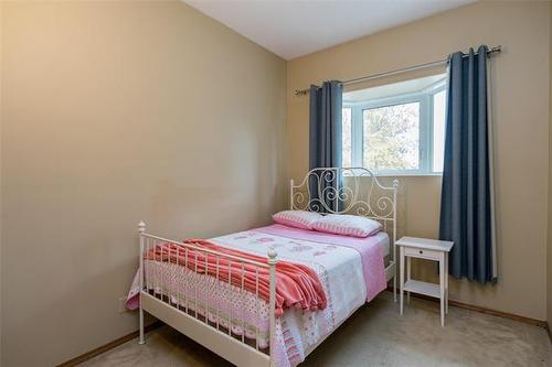 164 Hillmartin Dr, Winnipeg, MB 