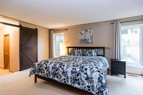 164 Hillmartin Dr, Winnipeg, MB 