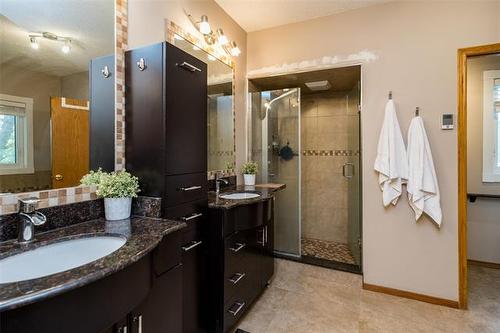 164 Hillmartin Dr, Winnipeg, MB 