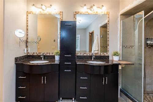 164 Hillmartin Dr, Winnipeg, MB 