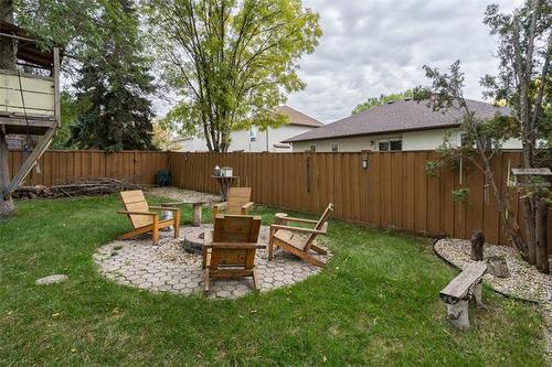 164 Hillmartin Dr, Winnipeg, MB 