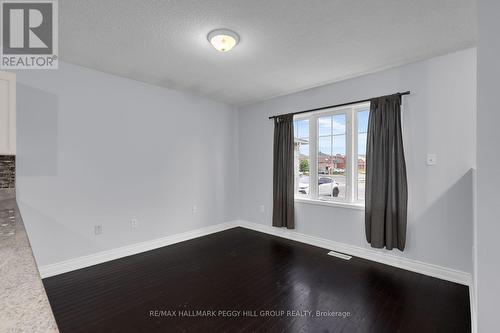 UPPER - 152 MADELAINE DRIVE , Barrie, Ontario L4N 0N1 3