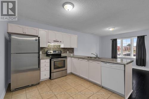 UPPER - 152 MADELAINE DRIVE , Barrie, Ontario L4N 0N1 5