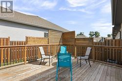 Back deck off living room perfect for hosting - 