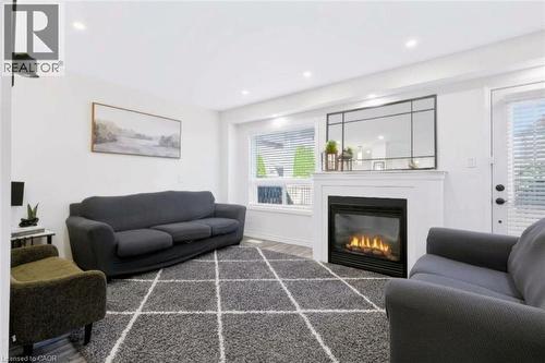 Living area - 5549 Katy Gate, Mississauga, ON 