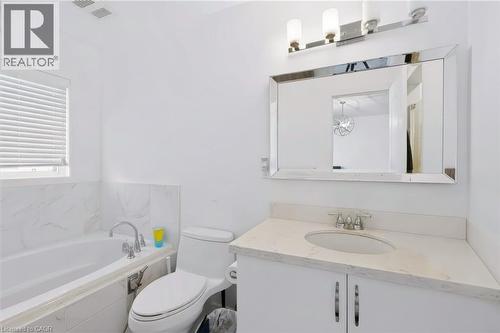 Bedroom ensuite bathroom - 5549 Katy Gate, Mississauga, ON 