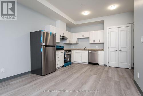 203 - 10 QUEEN STREET , St. Thomas, Ontario N5R 3H8 4