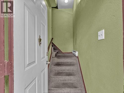 2241 MERCER Unit# UPPER , Windsor, Ontario N8X 3R2 4