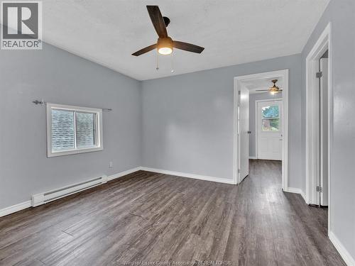 2241 MERCER Unit# UPPER , Windsor, Ontario N8X 3R2 5