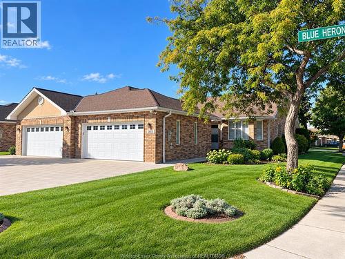 1615 BLUE HERON  Windsor, ON N8P 1L7