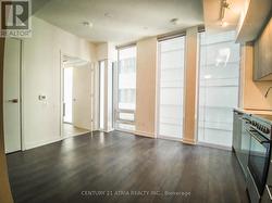 1810 - 28 WELLESLEY STREET E Toronto, ON M4Y 0C4
