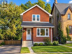 47 NASSAU STREET  Oshawa, ON L1J 4A3
