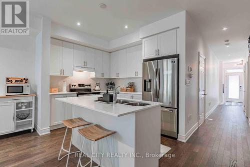 48 HIAWATHA COURT , Vaughan, Ontario L4L 0J2 2