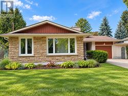 21 CROYDON DRIVE  St. Catharines, ON L2M 1J3
