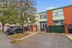 7 - 170 CATHCART STREET  Ottawa, ON K1N 5B9