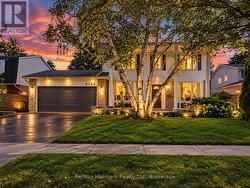 2194 CONSTANCE DRIVE  Oakville (Fd Ford), ON L6J 5L4