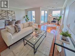1512 - 99 HARBOUR SQUARE Toronto, ON M5J 2H2