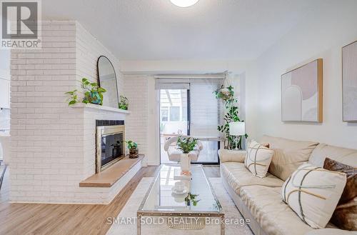857 Messenger Meadow Drive, Mississauga, ON 