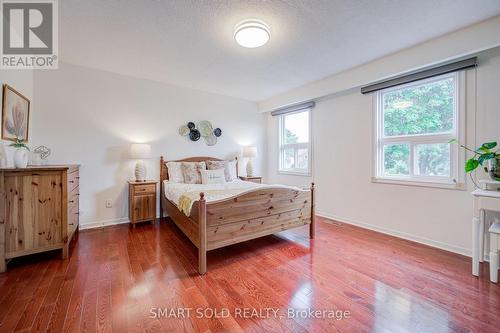 857 Messenger Meadow Drive, Mississauga, ON 