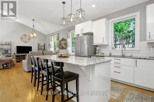 A - UPPER UNIT - 2565A PAGE ROAD , Ottawa, Ontario K1W 1E5 2