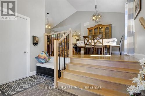 A - UPPER UNIT - 2565A PAGE ROAD , Ottawa, Ontario K1W 1E5 4