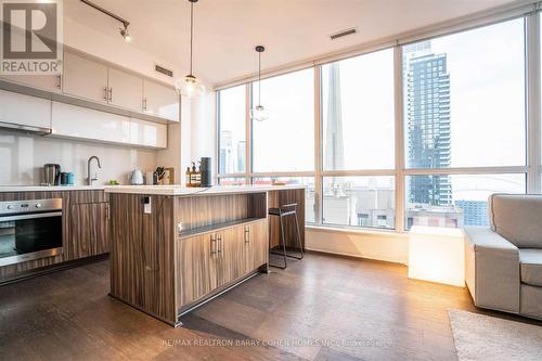 2208 - 8 MERCER STREET , Toronto, Ontario M5V 0C4 5