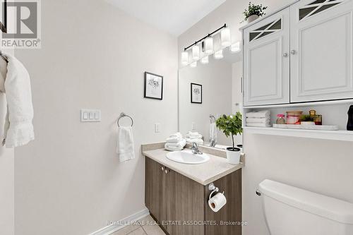 22 Benjamin Way, Whitby, ON 