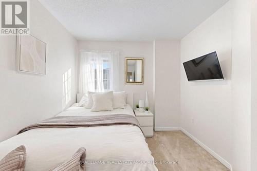 22 Benjamin Way, Whitby, ON 