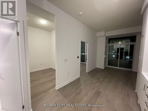 510 - 60 HONEYCRISP CRESCENT , Vaughan, Ontario L4K 0N5 3