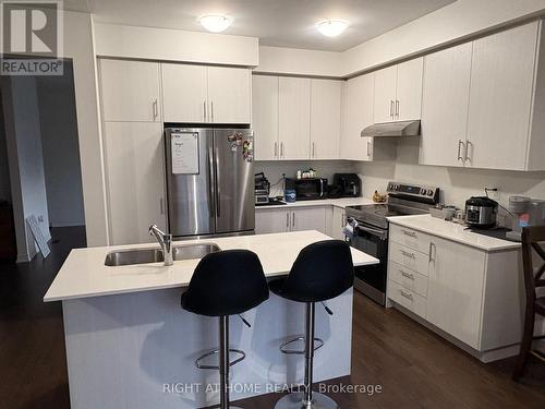 245 MADELAINE DRIVE , Barrie, Ontario L9S 2Z4 5