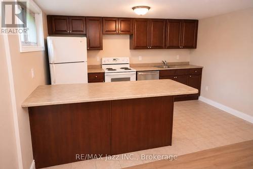 B - 624 STEWART STREET , Peterborough (Town Ward 3), Ontario K9H 4C3 3