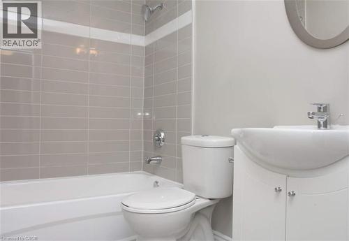 607 HERITAGE Drive Unit# 306 , Kitchener, Ontario N2B 3J2 4