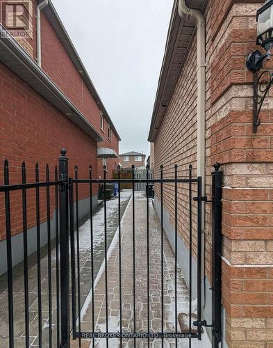 BSMT - 104 RANDALL AVENUE , Markham, Ontario L3S 3S3 3