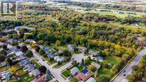 Residential neighborhood with mature trees, established streets, and cul-de-sac - 1370 Thorman Place, Cambridge, ON 