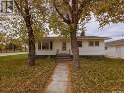 202 7th AVENUE W  Melville, SK S0A 2P0