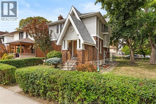 192 SHEPHERD STREET East , Windsor, Ontario N9X 2K3 2