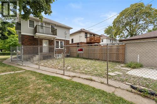 192 SHEPHERD STREET East , Windsor, Ontario N9X 2K3 4