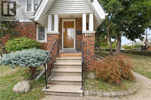 192 SHEPHERD STREET East , Windsor, Ontario N9X 2K3 5