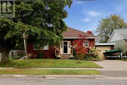 44 McCrea ST Sault Ste. Marie, ON P6A 4A1