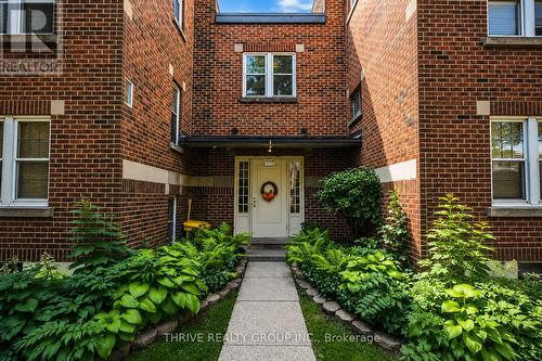 32 - 50 RIDOUT STREET S , London South (South F), Ontario N6C 3W6 2