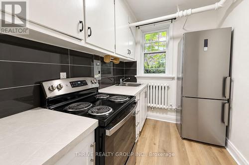 32 - 50 RIDOUT STREET S , London South (South F), Ontario N6C 3W6 4