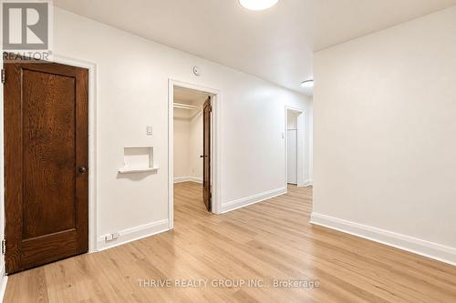32 - 50 RIDOUT STREET S , London South (South F), Ontario N6C 3W6 5
