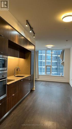 3306 - 10 YORK STREET , Toronto, Ontario M5J 2Z2 3