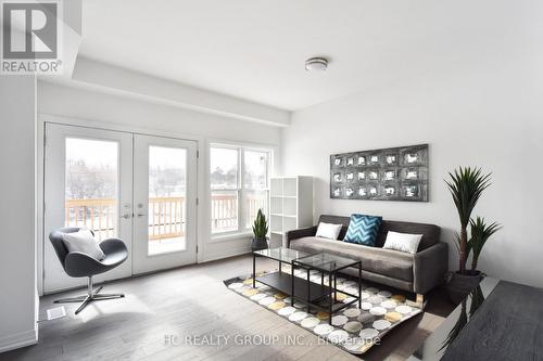 2 YANS WAY , Markham, Ontario L3R 0J8 2