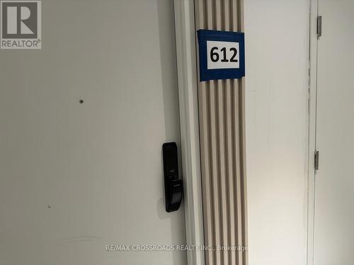 612 - 28 ANN STREET , Mississauga, Ontario L5G 0E1 4